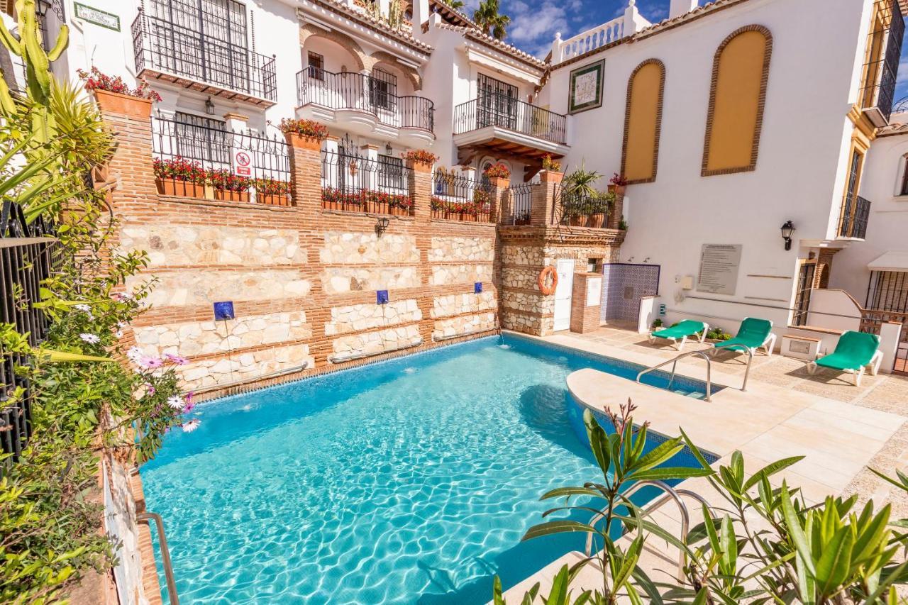 Sanders Golf - Lovely Two-Bedroom Apartment With Shared Pool Keflavík Ngoại thất bức ảnh
